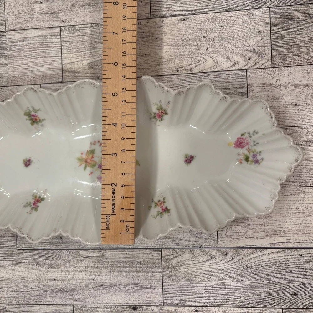 Victoria Carlsbad Austria Ruffled Candy Dish‎ Floral Porcelain Tray Serving Bowl